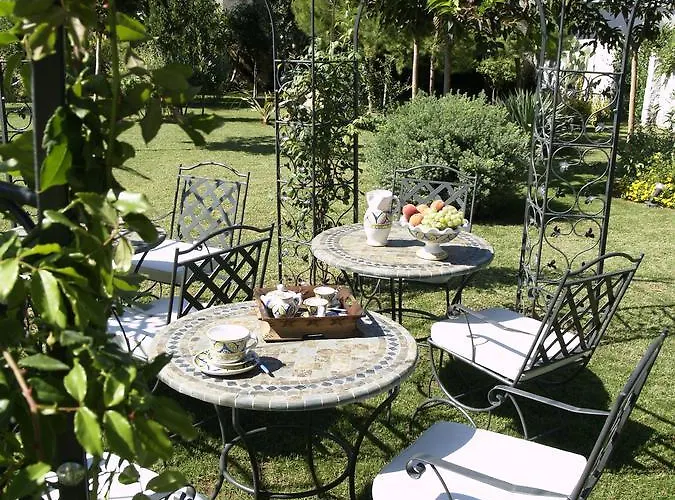 Neptunia Fronte Mare 托雷斯佩基亚鲁杰里