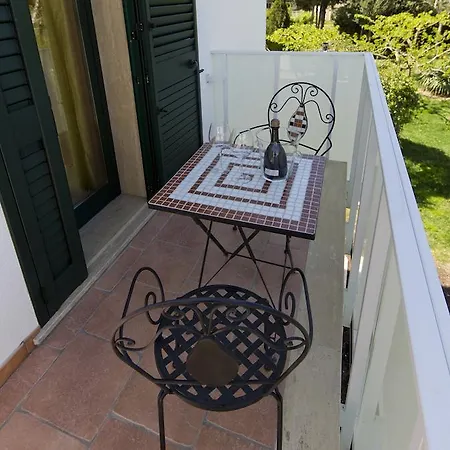 Neptunia Fronte Mare توري سبيشيا روجيري