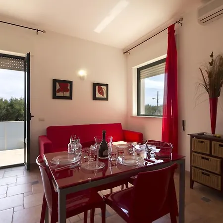 Neptunia Fronte Mare Torre Specchia Ruggeri