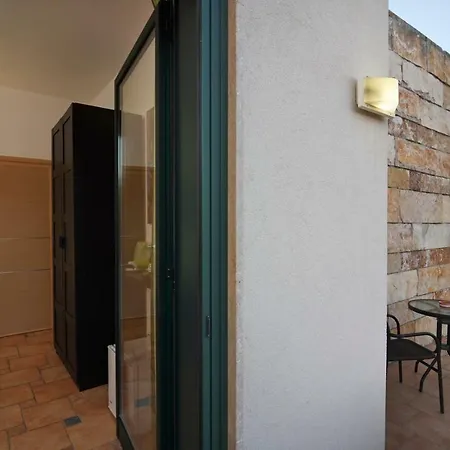 Neptunia Fronte Mare